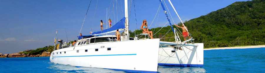 Renta de Barco en la Ciudad de Panamá – Catamarán 56' Fountain Pagot