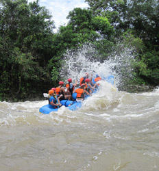 Excursión Desafío en Boquete (Raft en el Río + Caminata a la Cima del Volcán Barú)
