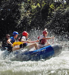 Excursión de Rafting en Boquete & Caminata en el Sendero Pipeline