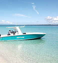 Renta de Lancha Rápida VIP de 32’ – Al Estilo Bocas del Toro